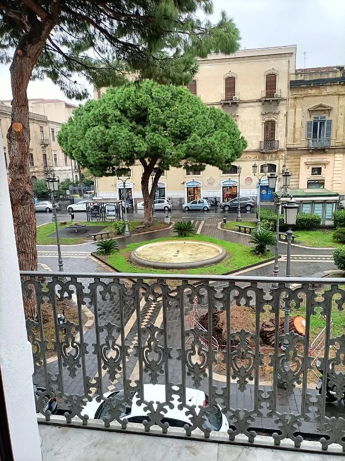 Luxury B&B Iolanda CTA 0*, Catania Italien