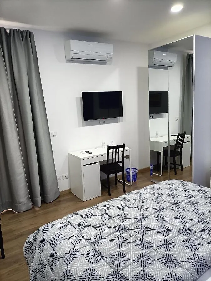 Bed & Breakfast Luxury B&B Iolanda Katánie